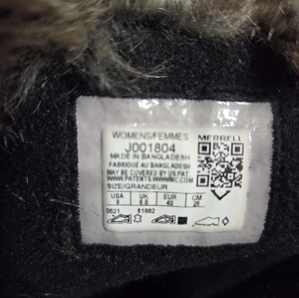 Merrell Black Winter Rain Boots with Fur Trim - Picture 9 of 9